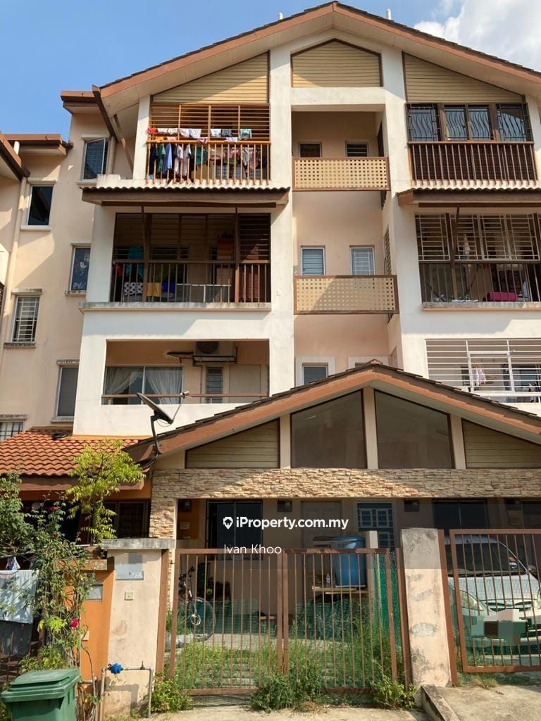 TAMAN AMANSIARA TOWN HOUSE, Batu Caves Intermediate Townhouse 3