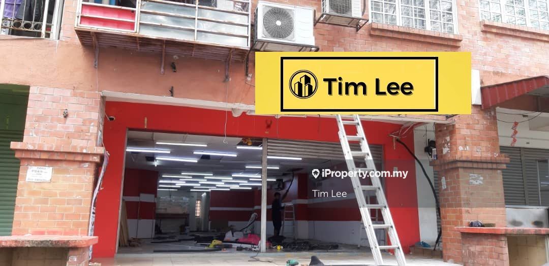 Red Ruby2 Apartment Ground Floor shop , Seri Kembangan for sale