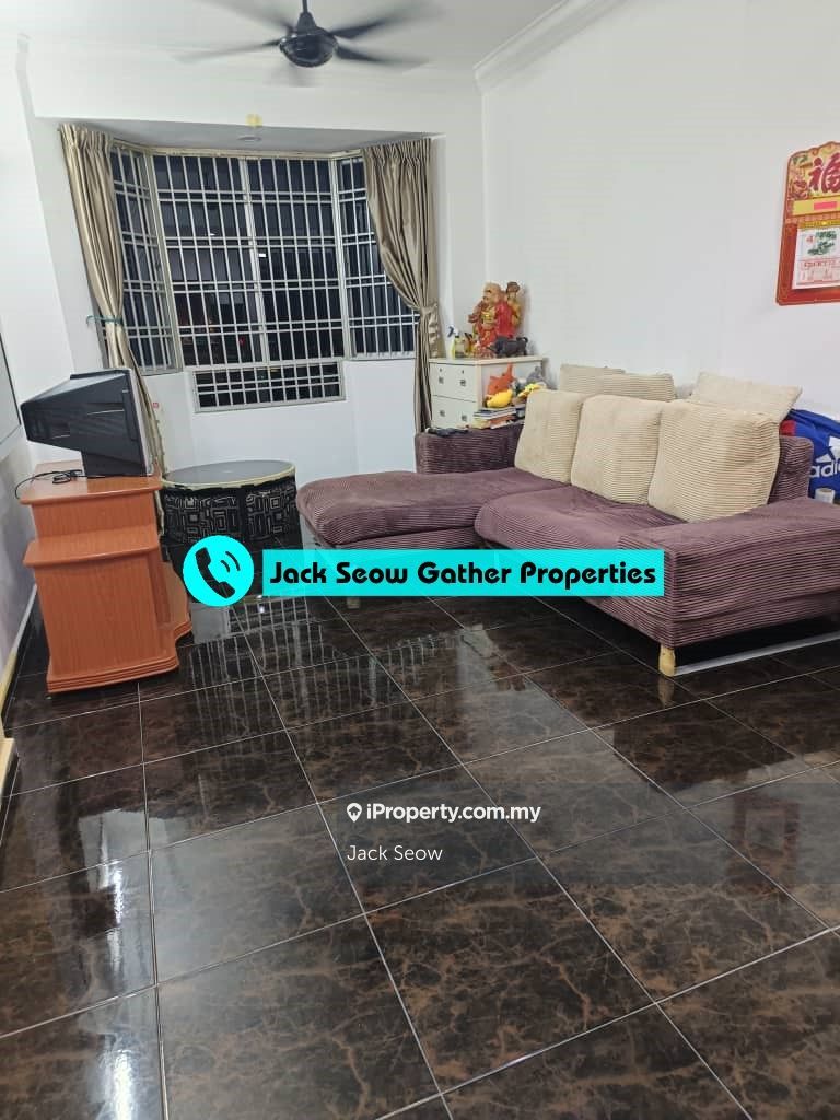 Kingfisher Series Apartment 3 bedrooms for rent in Jelutong, Penang