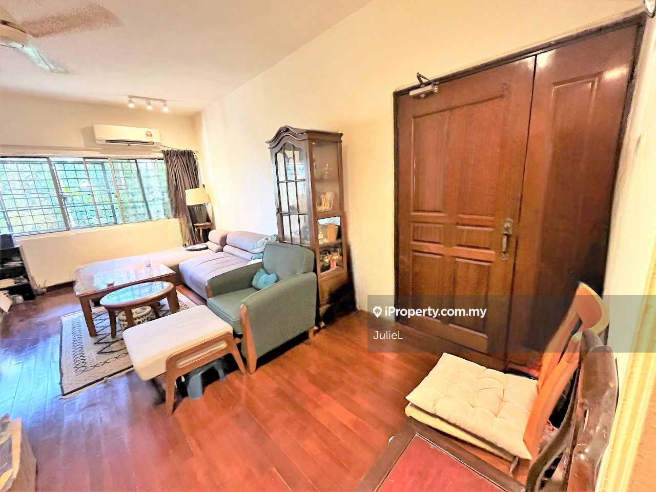 Bangsar Heights, Taman Bukit Pantai, Bangsar