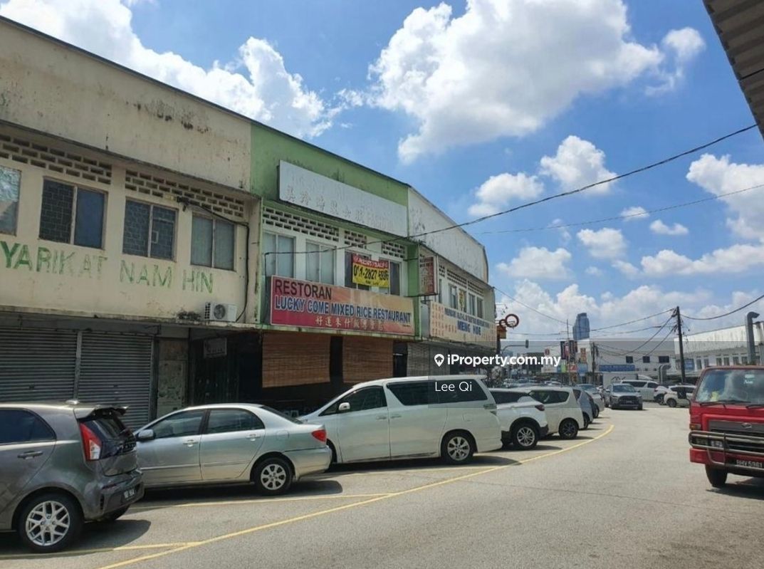 Seapark Ground floor shoplot, Taman Paramount, Petaling Jaya for rent