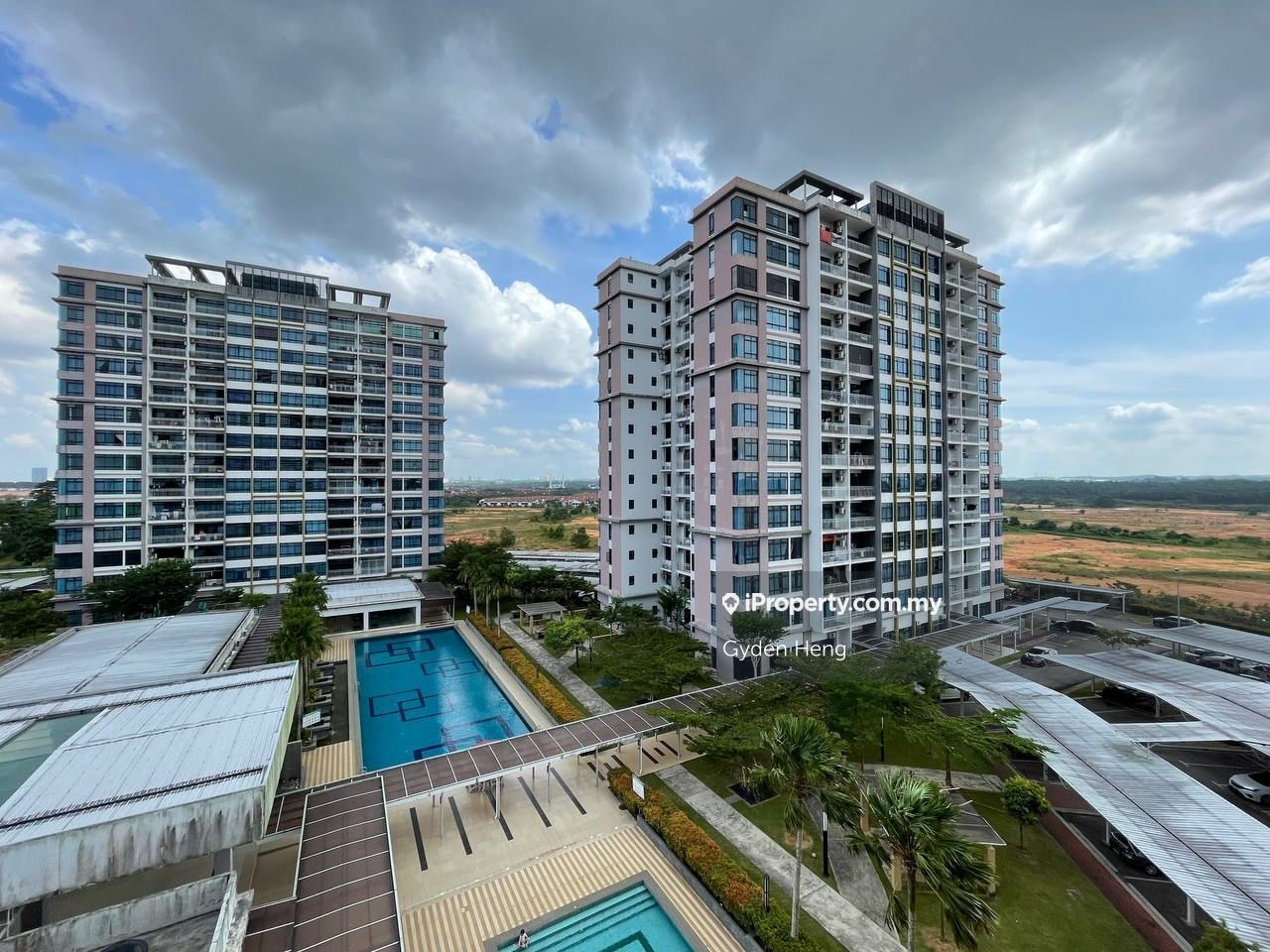 Seri Austin Residence (Pangsapuri Seri Austin) Apartment 3 bedrooms for
