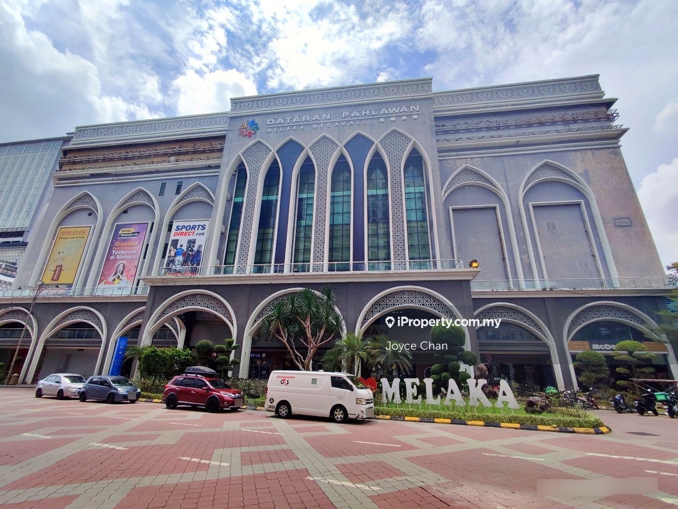 Dataran Pahlawan Melaka Megamall, Melaka City Retail Space for sale
