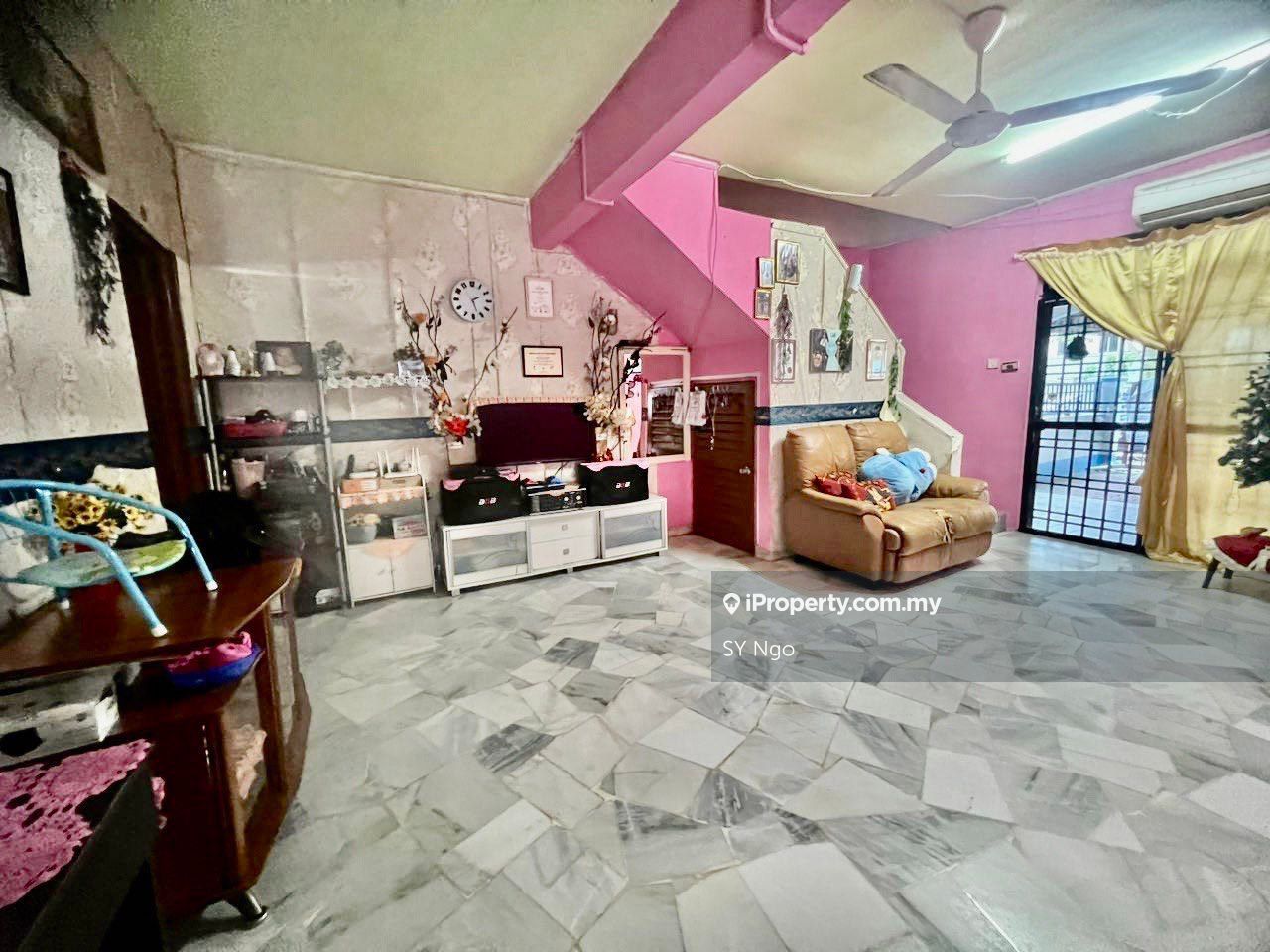 Taman Tan Sri Yaacob , Skudai Corner lot 2sty Terrace/Link House 4+1