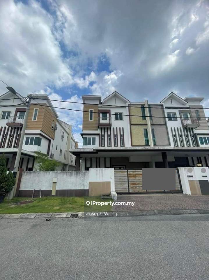 Tasek Square, Ipoh Intermediate Semidetached House 6 bedrooms for sale