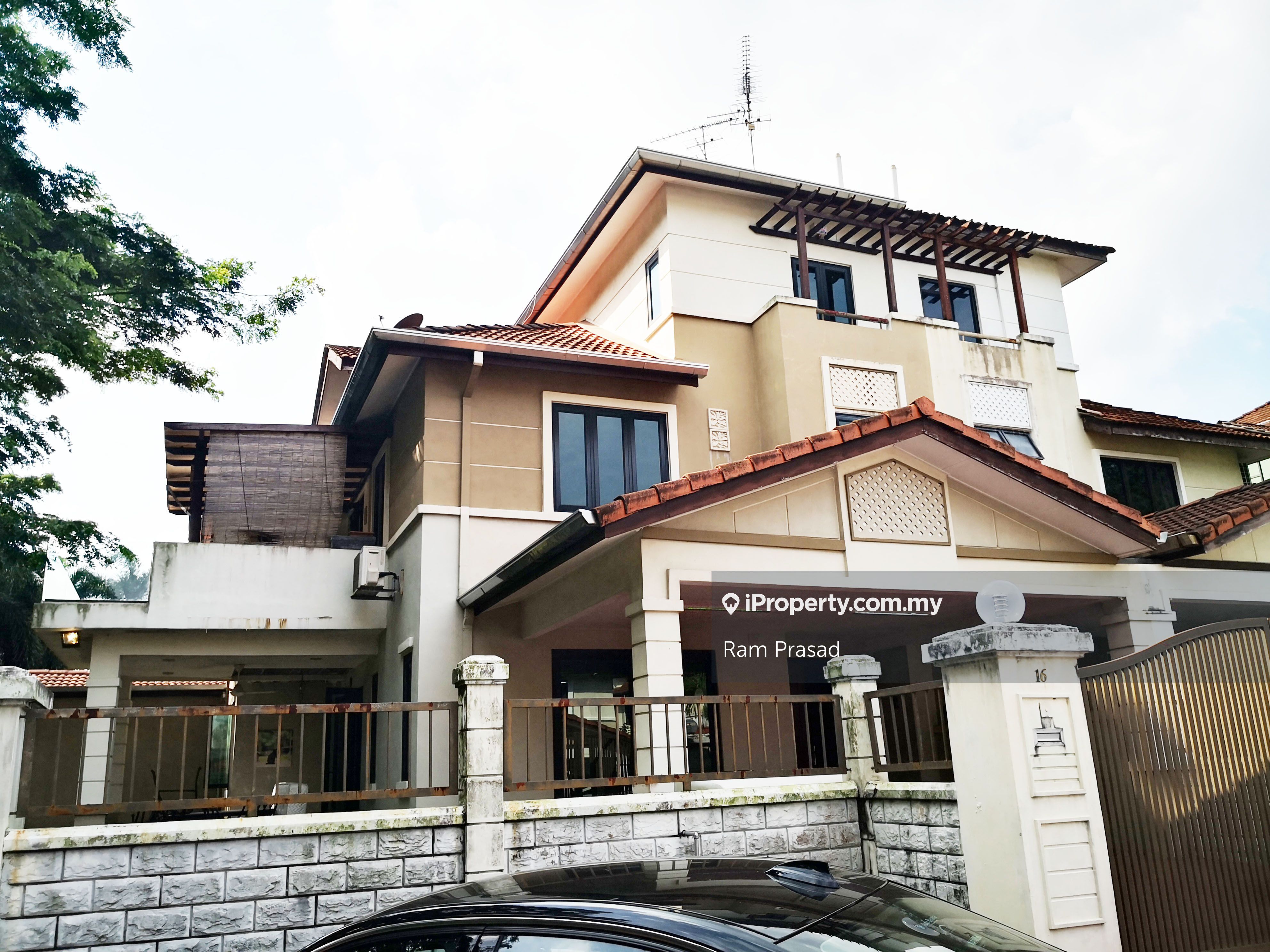 Mount Austin, Johor Bahru Corner lot Cluster House 4+1 bedrooms for