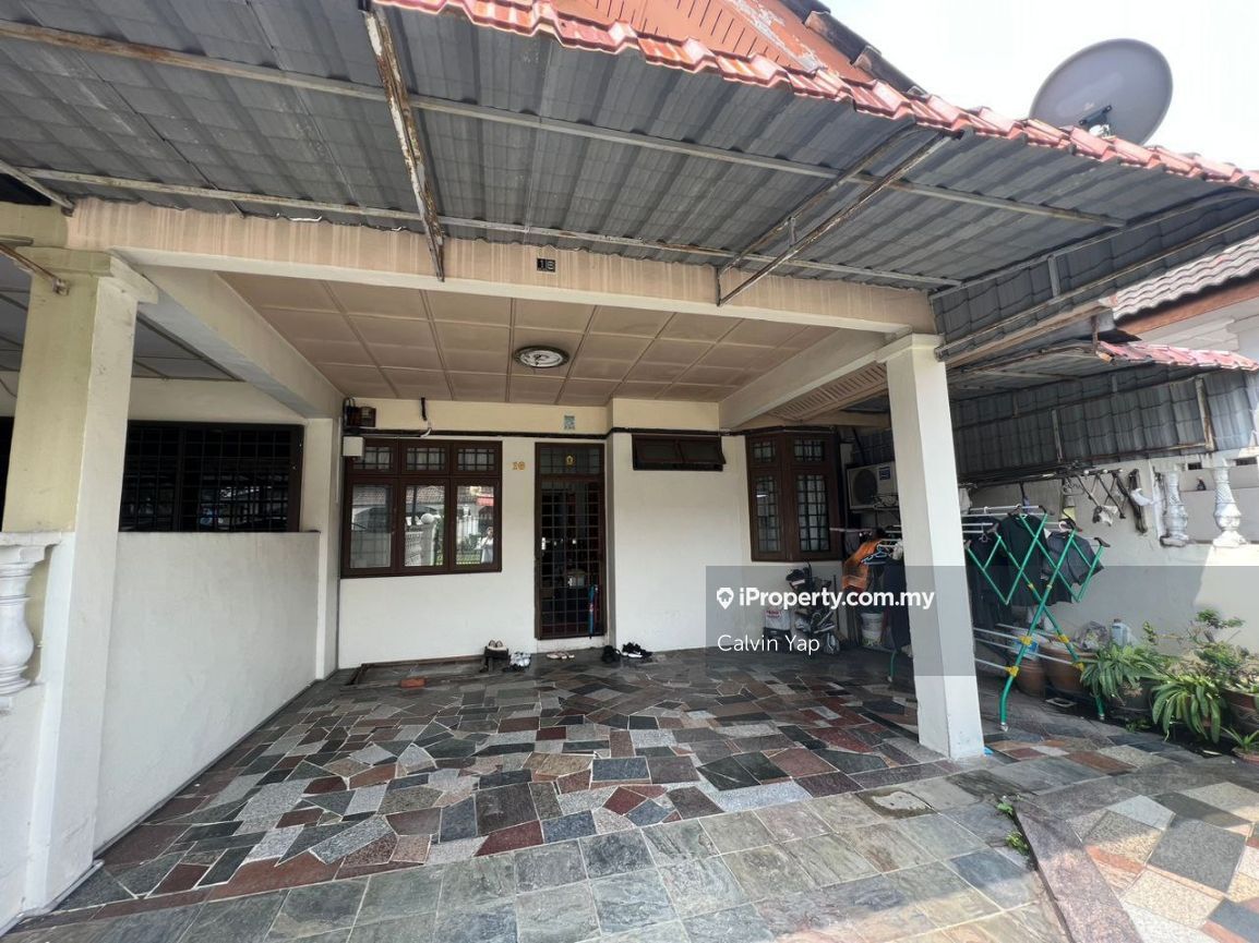 Taman Molek, Johor Bahru Intermediate 1.5sty Terrace/Link House 3+1
