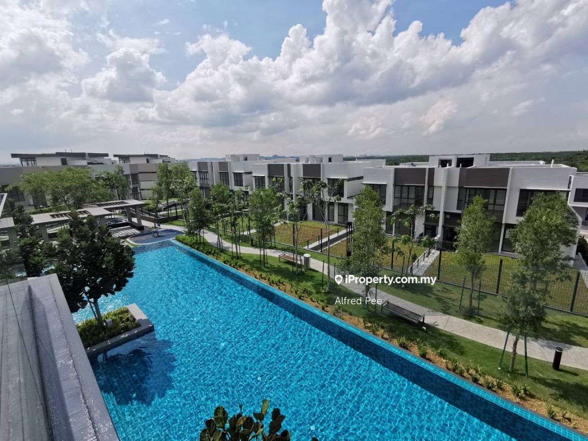 Bandar Sunway Iskandar Puteri, Iskandar Puteri (Nusajaya) Intermediate