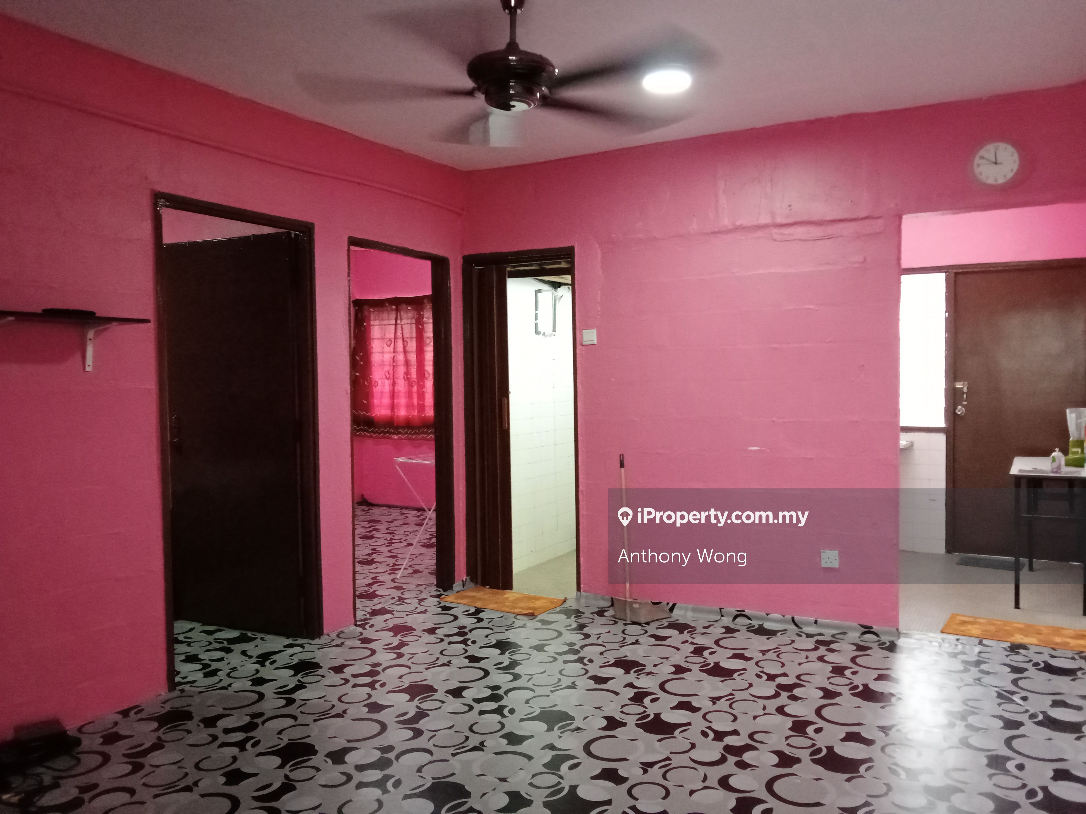 Pinggiran Batu Caves Flat 3 bedrooms for sale in Batu Caves, Selangor