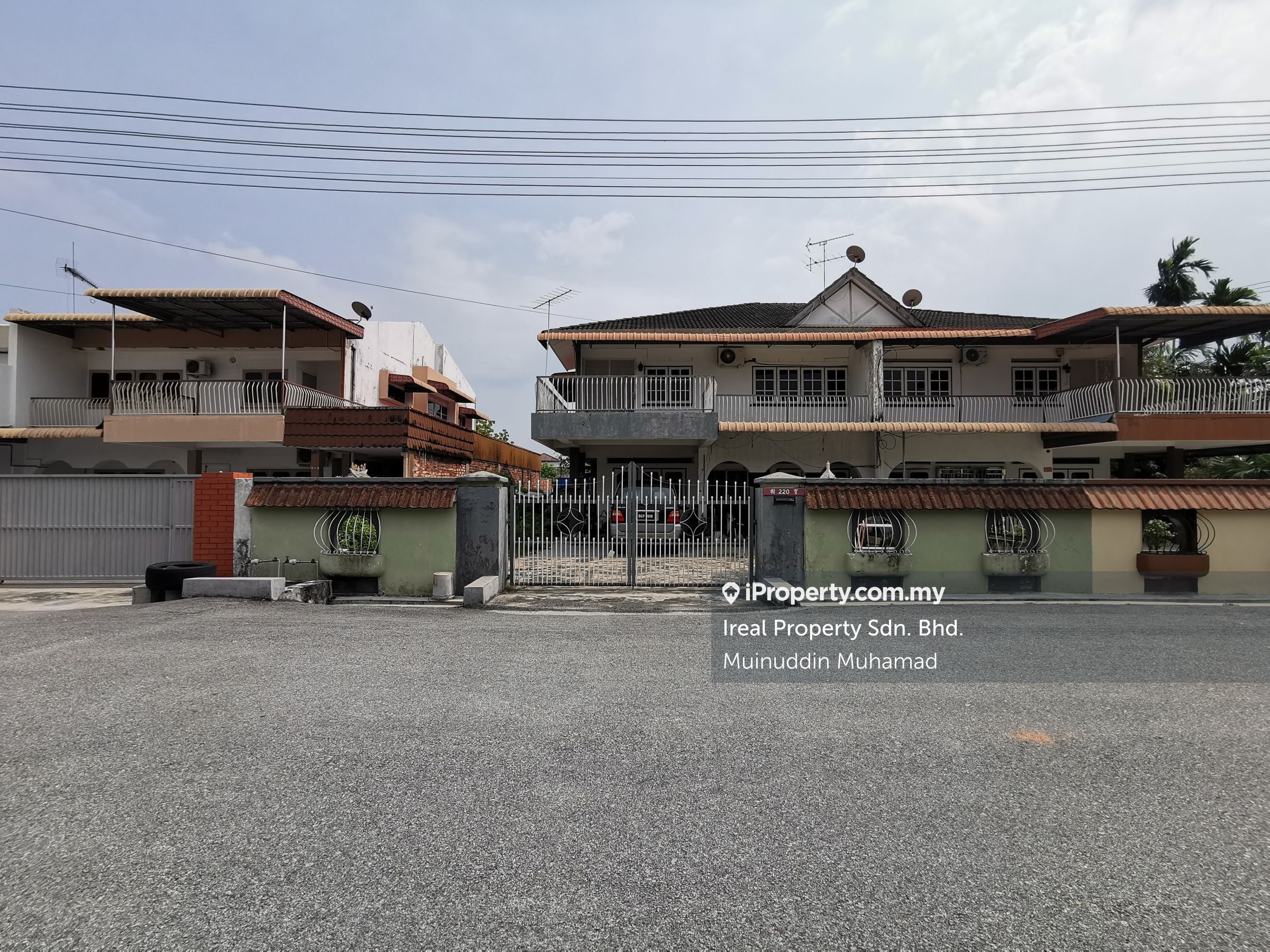 Taman Rethna Teluk Intan Intermediate Semi Detached House 4 1 Bedrooms For Sale Iproperty Com My