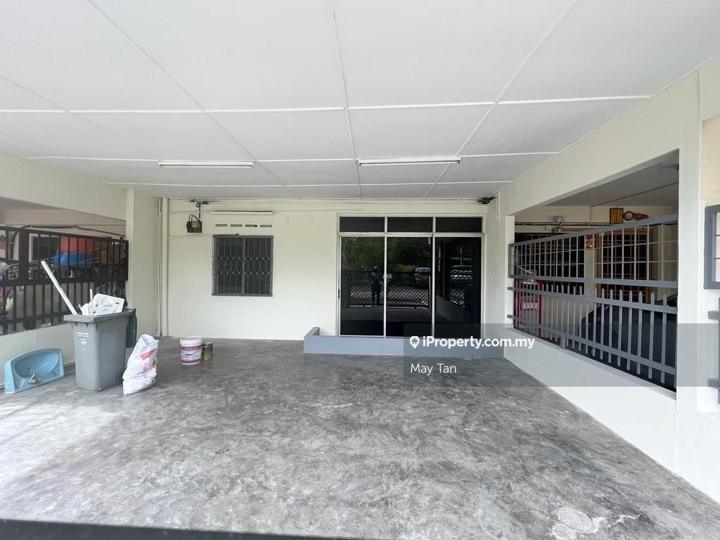 Taman Sri Paya, Kluang Intermediate 1-sty Terrace/Link House 3 bedrooms ...