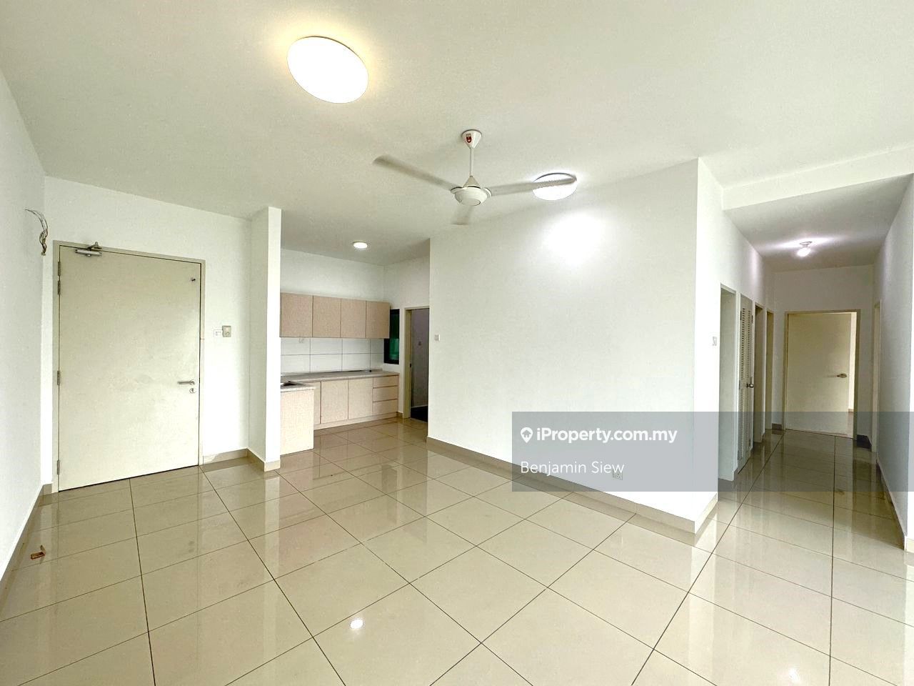 Parkhill Residence Corner lot Condominium 3+1 bedrooms for sale in