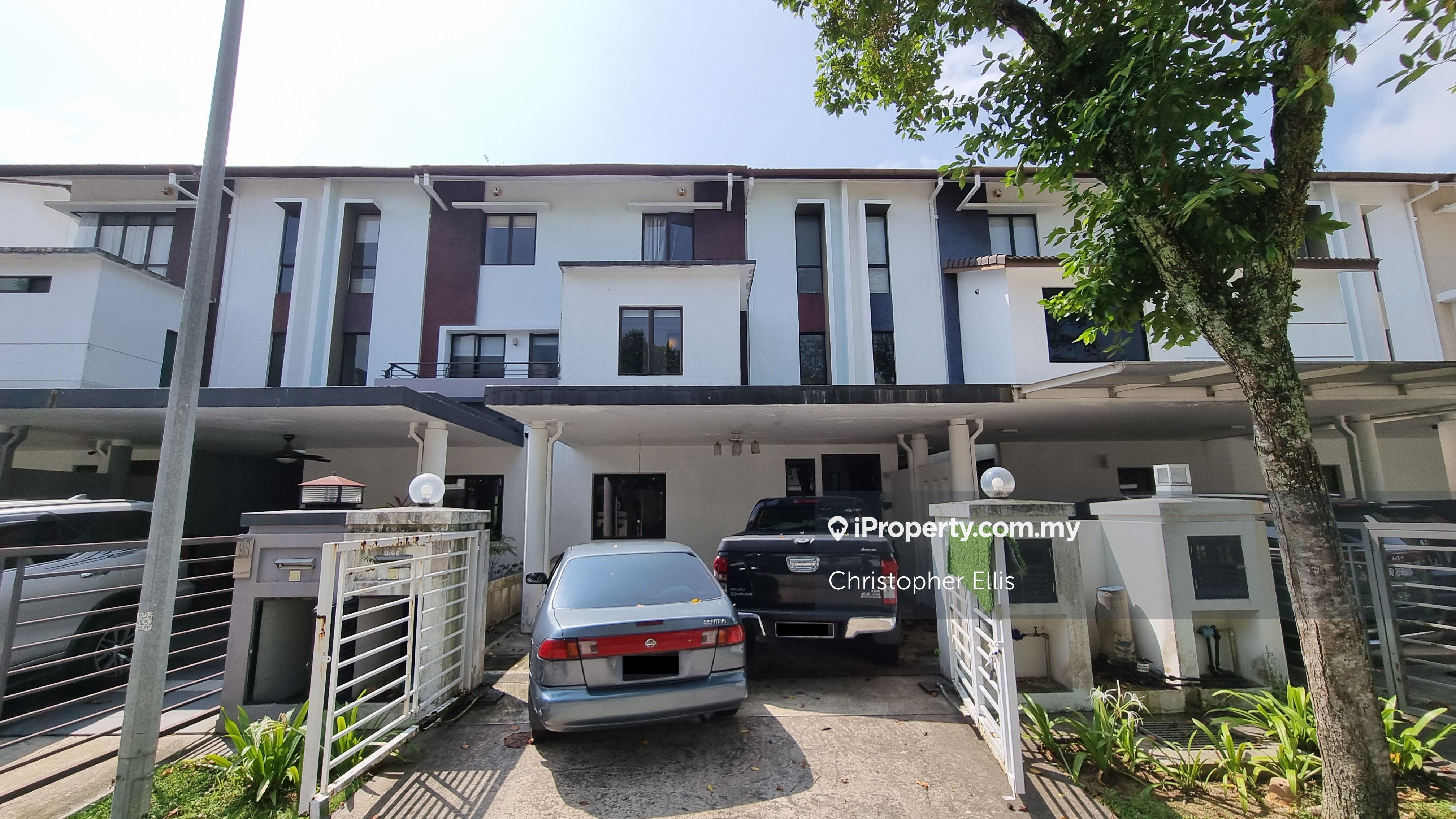 Valencia, Sungai Buloh Intermediate 3sty Terrace/Link House 6+1