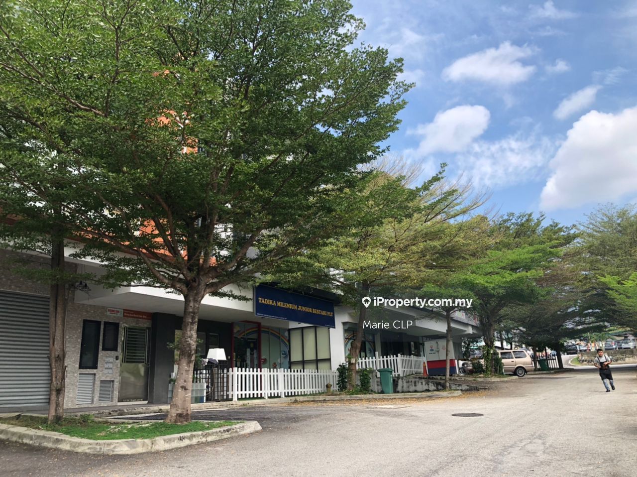 Equine Commercial Park, Taman Equine, Seri Kembangan Corner lot Shop