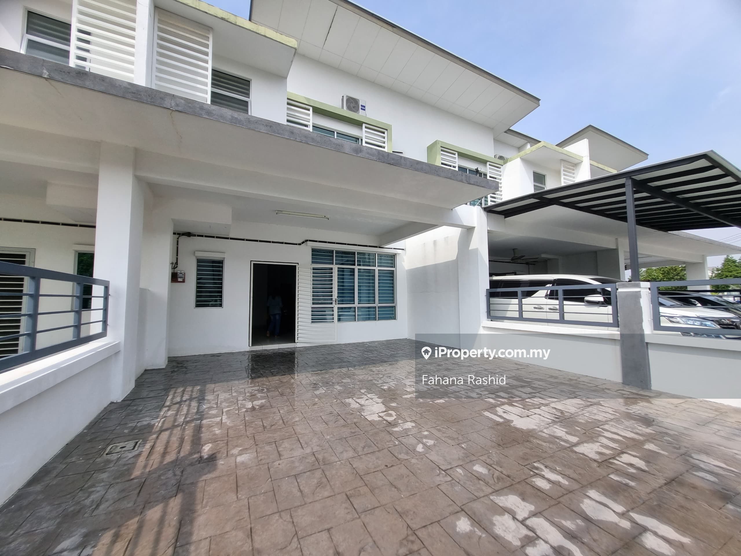 Pines Hillpark Puncak Alam Near Saujana Utama, Sungai Buloh for rent