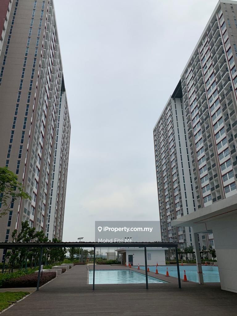 Residensi Cyberjaya Lakefront Apartment 3 bedrooms for rent in