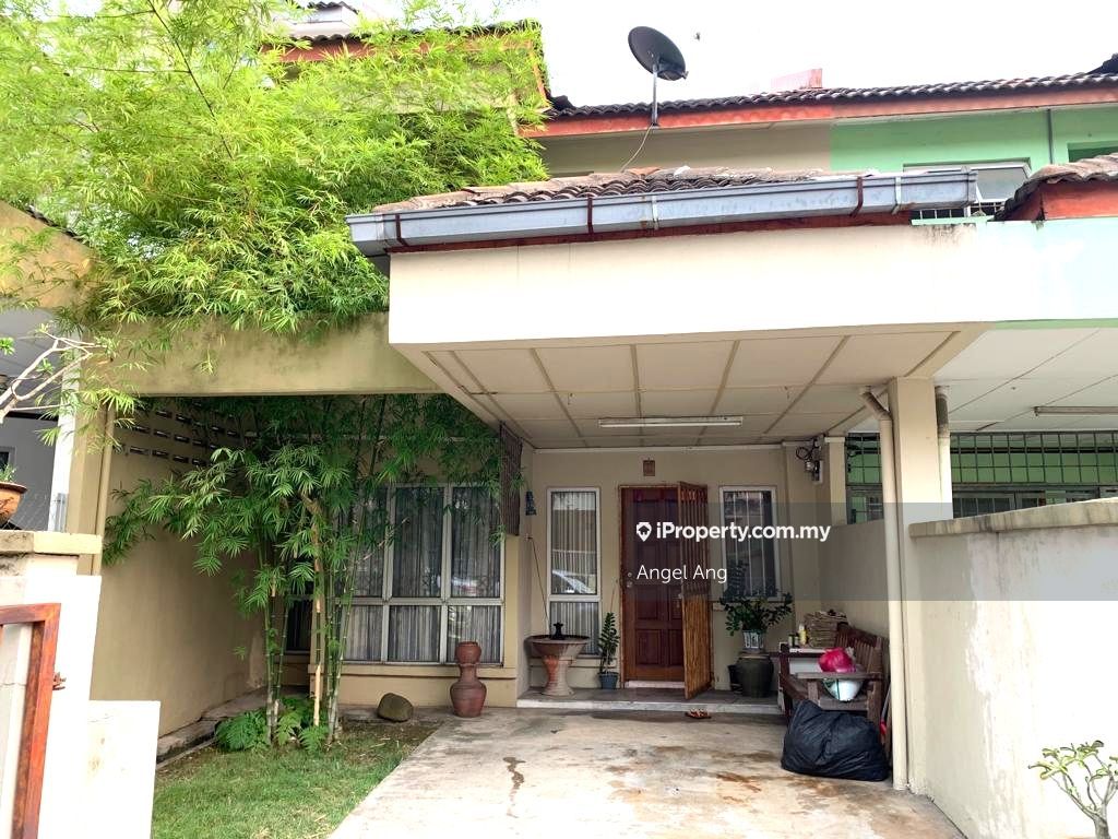 Bandar Country Homes Desa 13, Kota Emerald, Rawang Intermediate 2sty