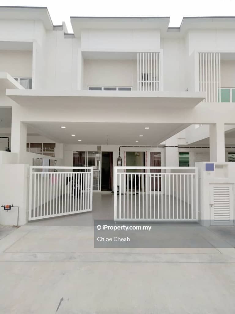 Bandar Sri Sendayan Intermediate 2sty Terrace/Link House 4+1 bedrooms