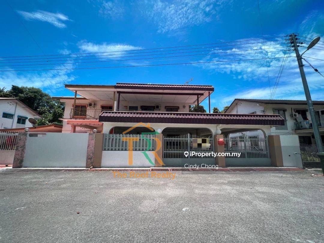 Miri Semidetached House 4 bedrooms for rent
