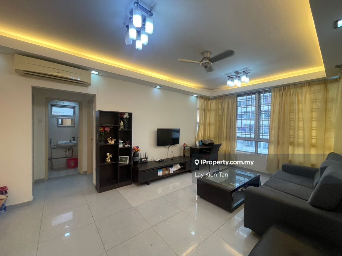 The Tamarind Corner lot Condominium 3 bedrooms for rent in Sentul