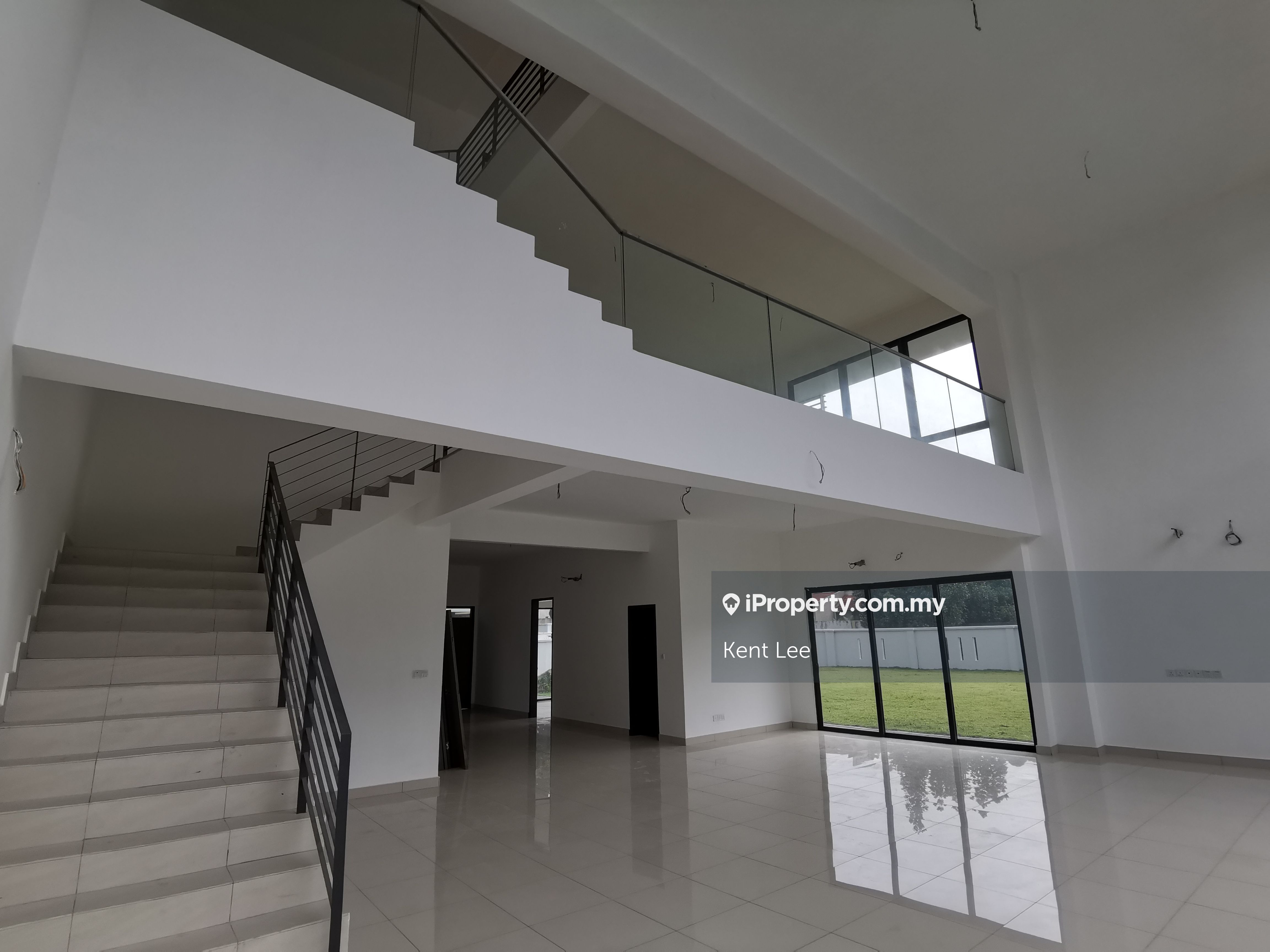 Sunway Alam Suria, Cahaya SPK, Shah Alam Corner lot Bungalow 5 bedrooms