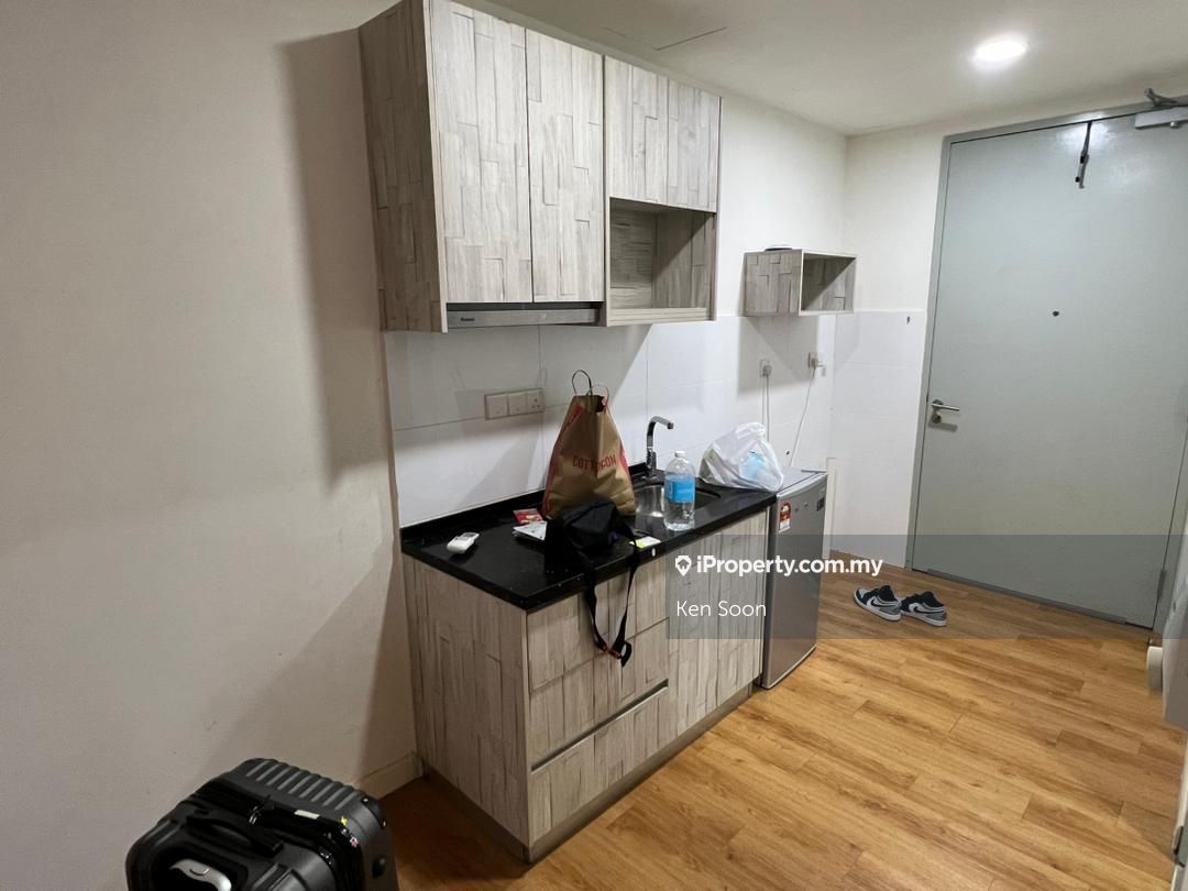 Utropolis Suites 2, Glenmarie