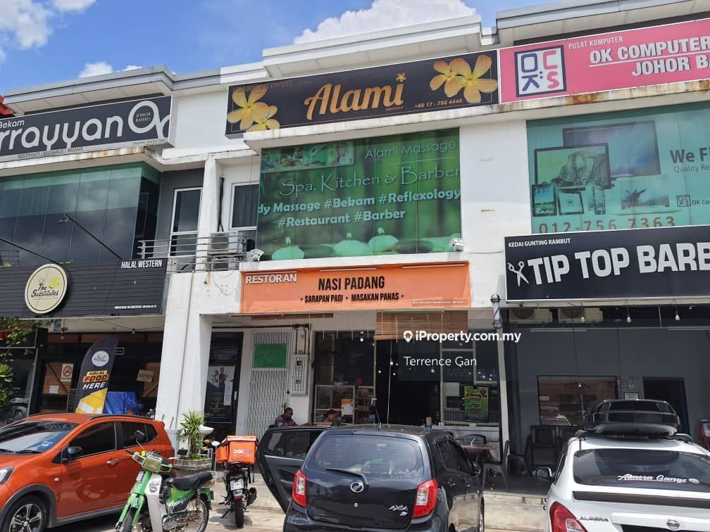 Dataran Larkin 2 Storey Shop Near Larkin Sentral Rental Income Rm4 800 Below Market Value Larkin Johor Bahru Intermediate Shop Office For Sale Iproperty Com My