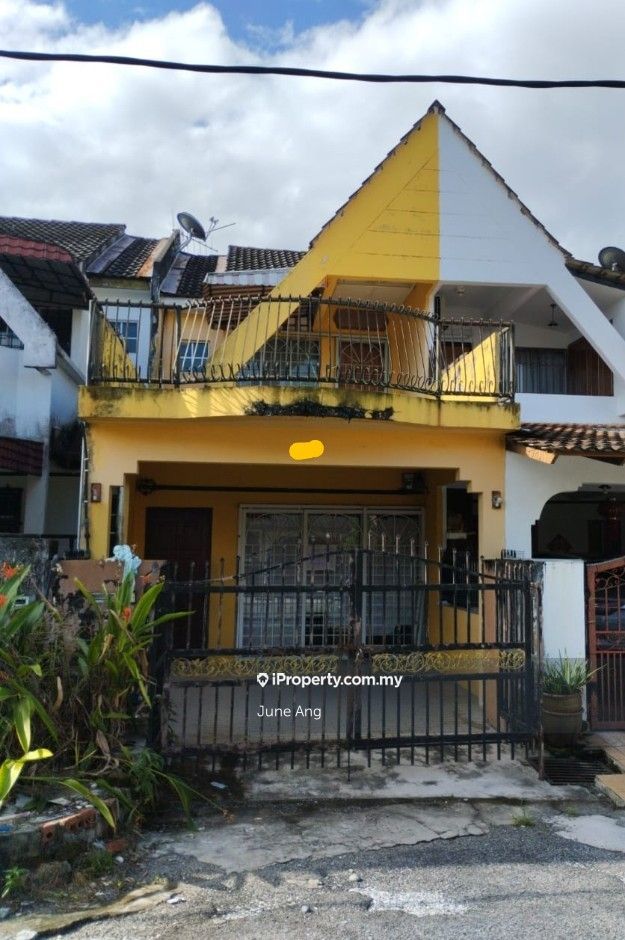 Taman Sri Gombak , Batu Caves 2sty Terrace/Link House 3 bedrooms for