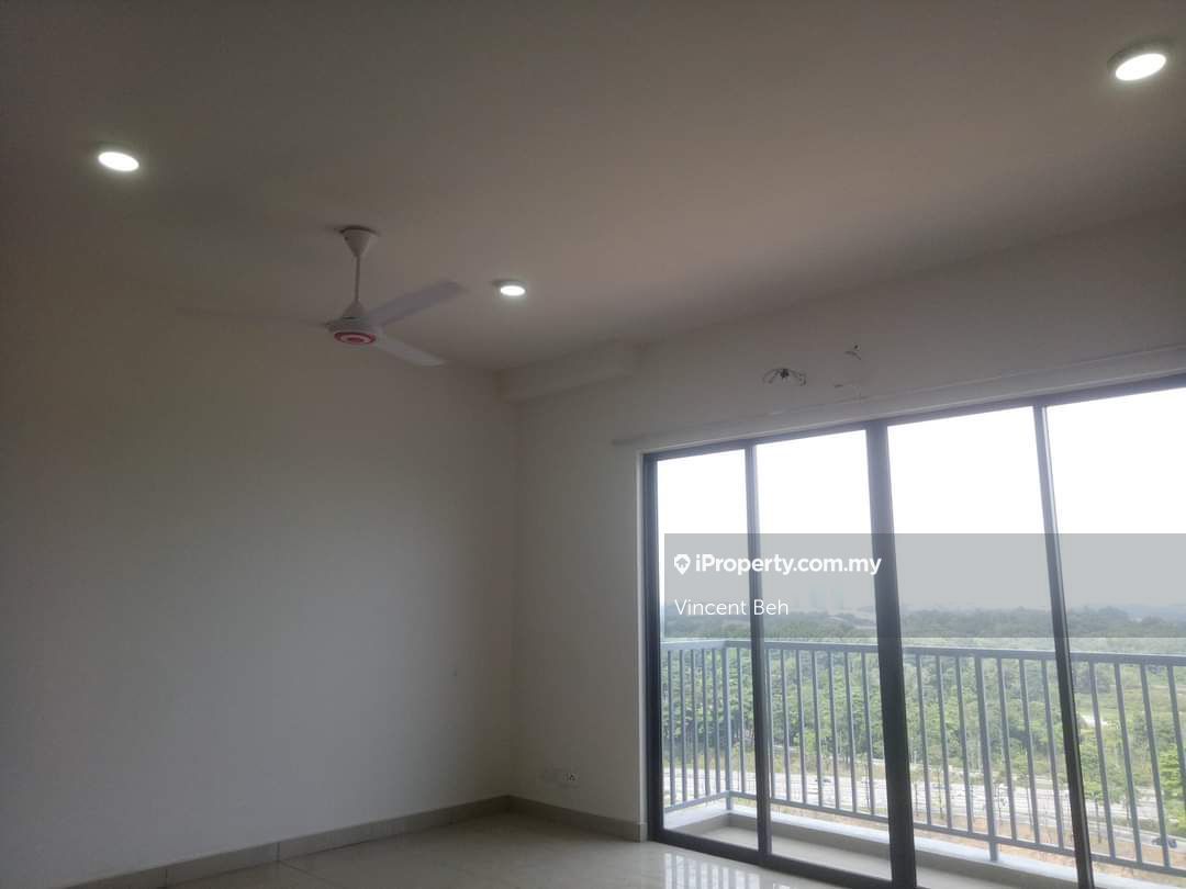 Green Park Residence Intermediate Condominium 3 bedrooms for sale in