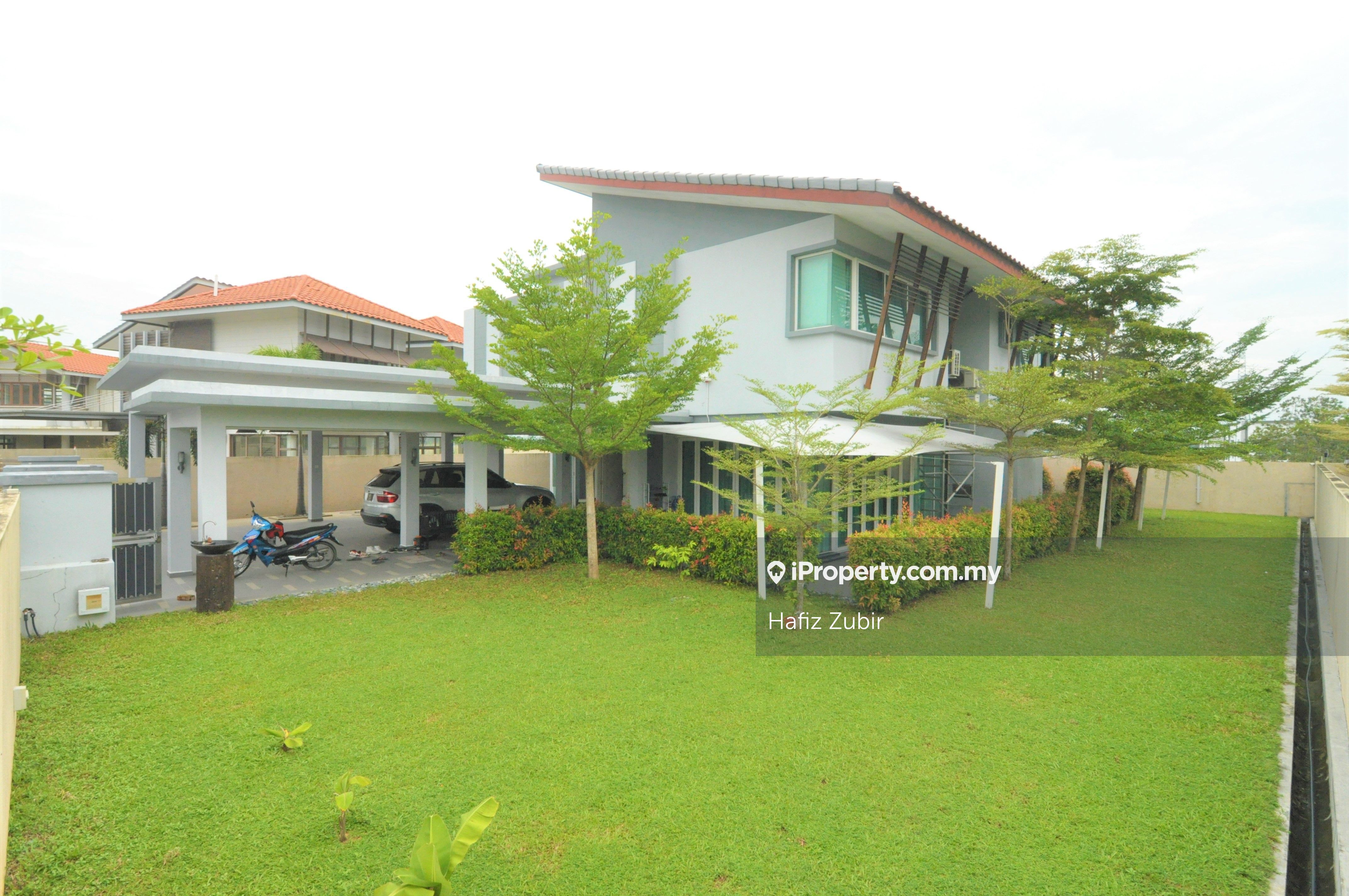 Bungalow Banyan Close Bandar Bukit Mahkota, Bangi