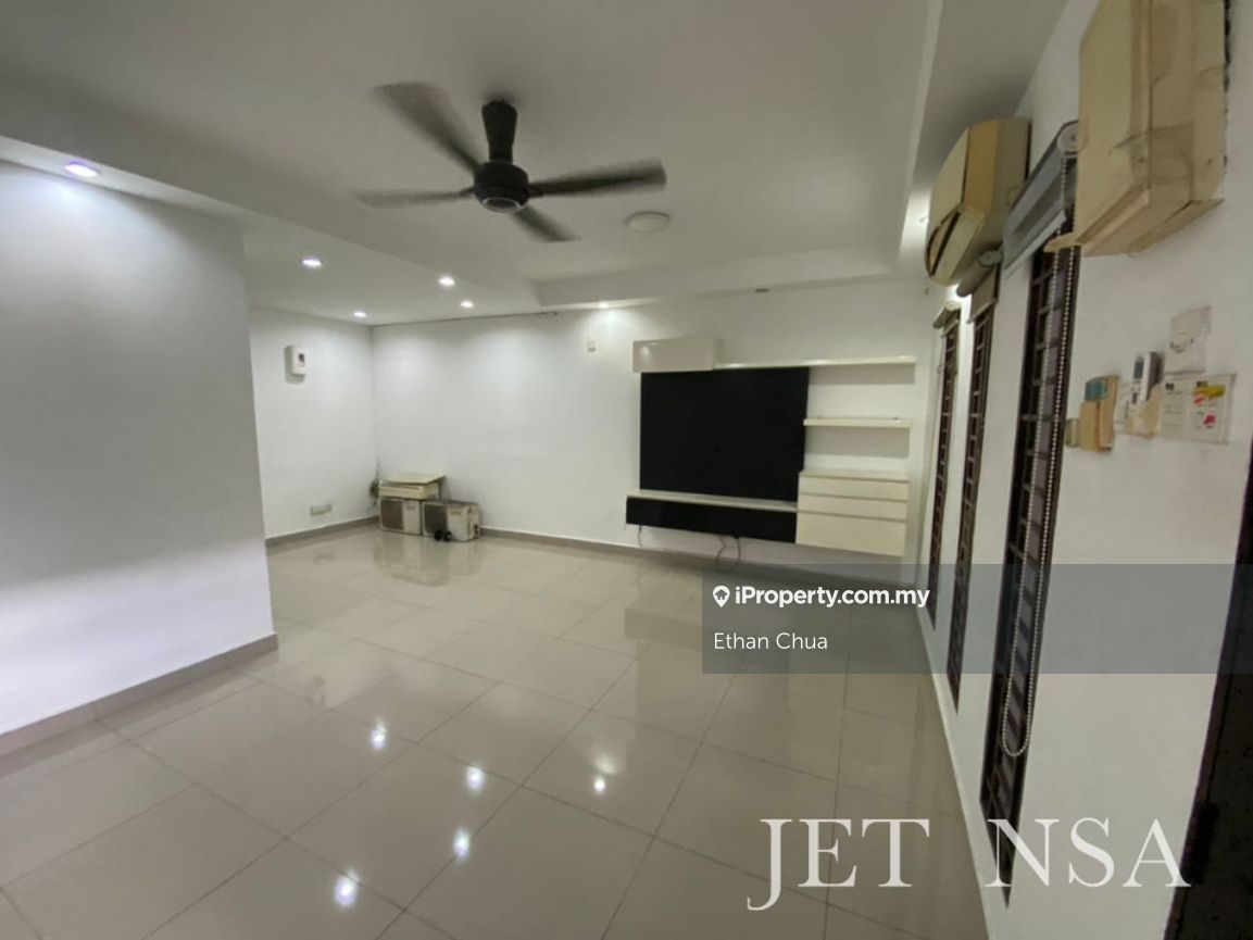 Klang, Bandar Botanic Intermediate 2sty Terrace/Link House 4 bedrooms