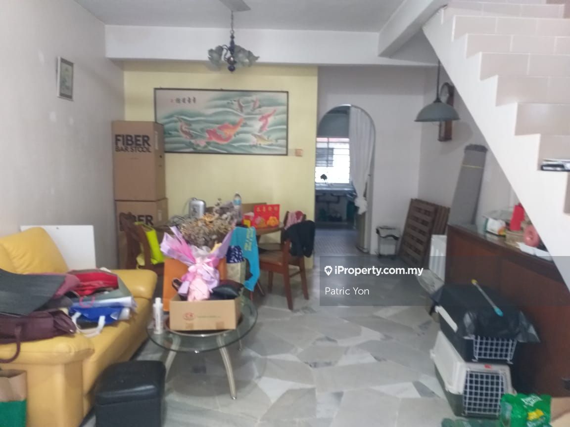 Batu Caves 1sty Terrace/Link House 3 bedrooms for sale