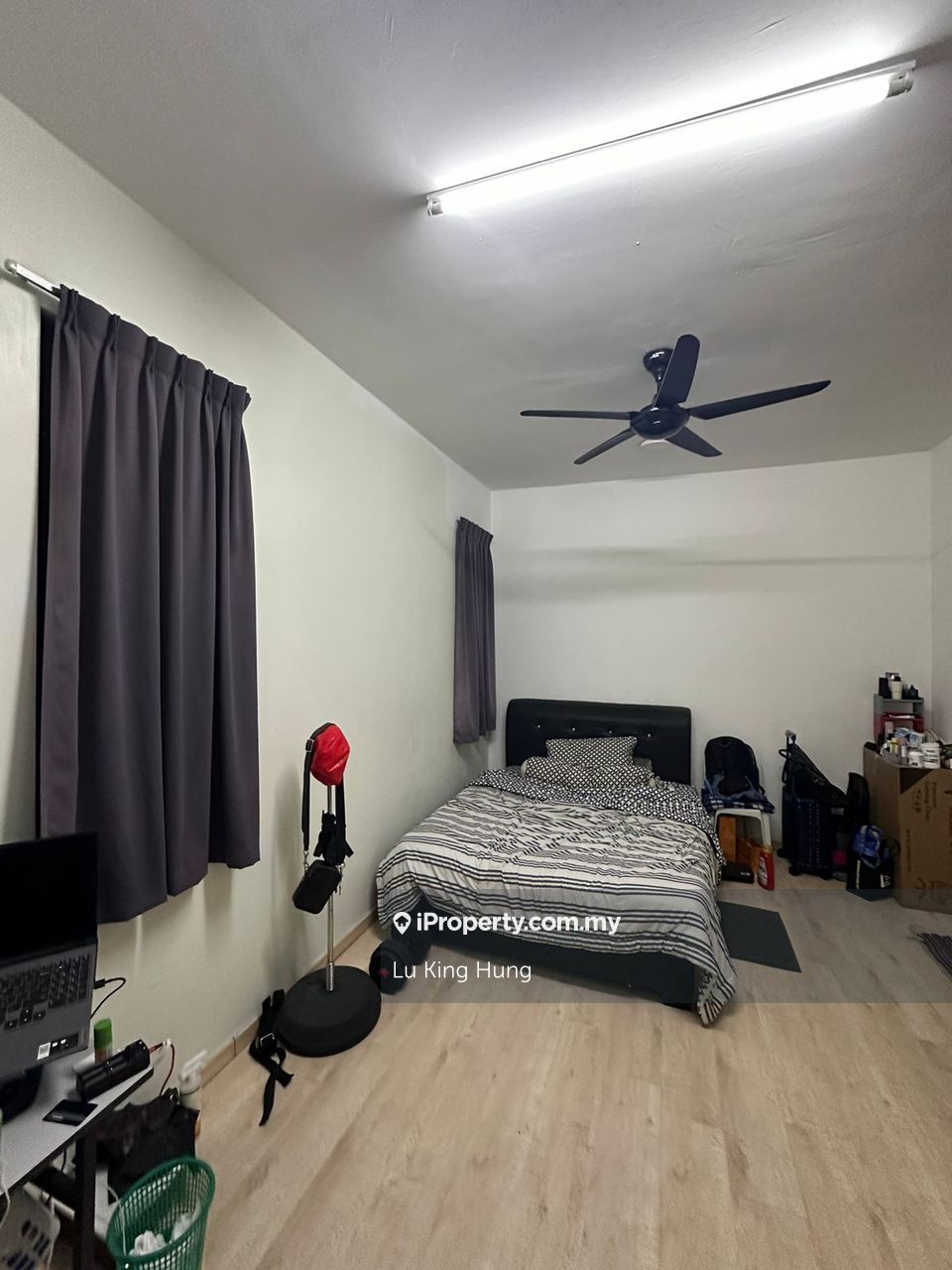 Parkhill Master Room with private bathroom for rent