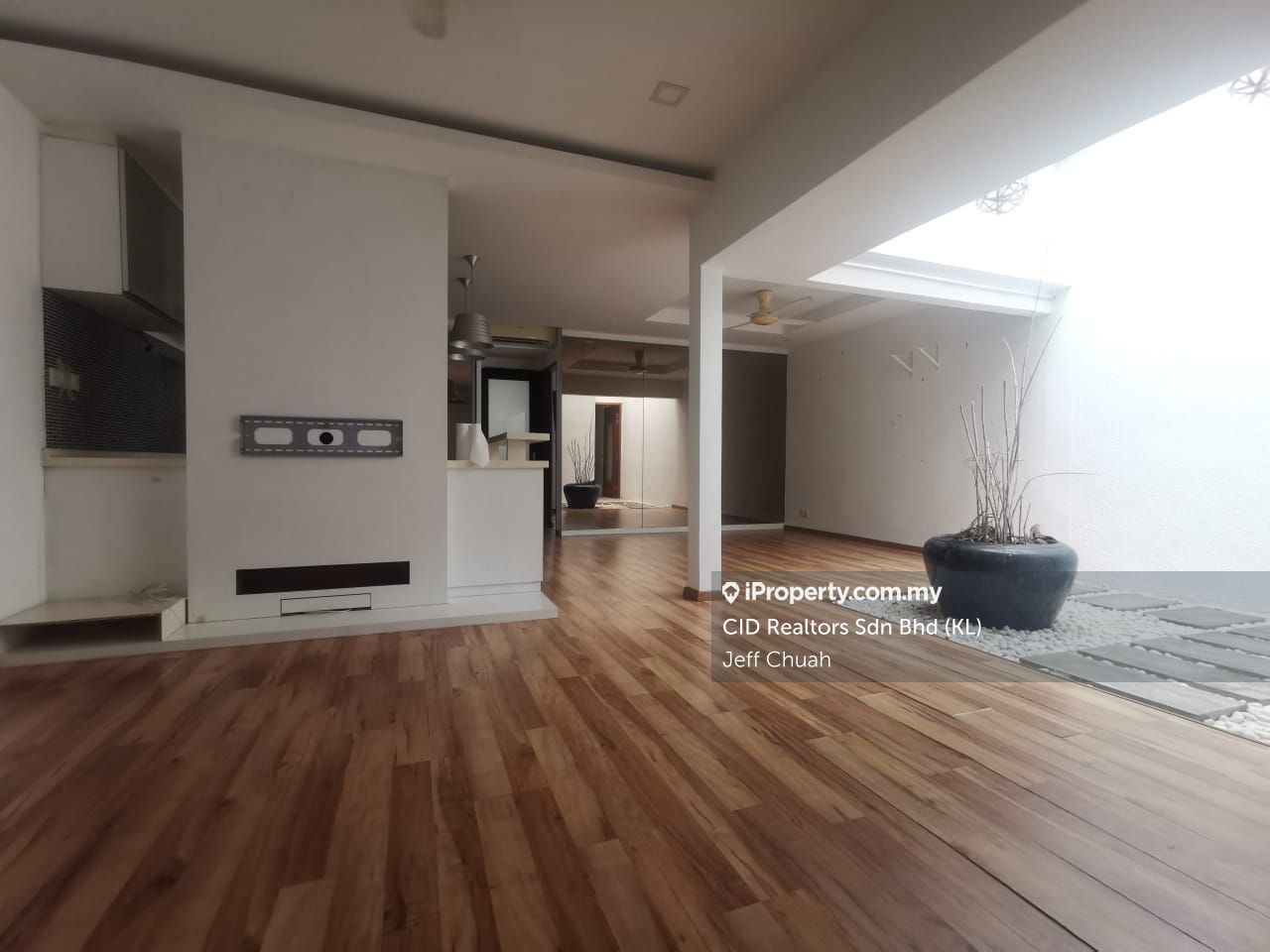 Abang Haji Openg Taman Tun Dr Ismail Intermediate 1 Sty Terrace Link House 2 Bedrooms For Sale Iproperty Com My