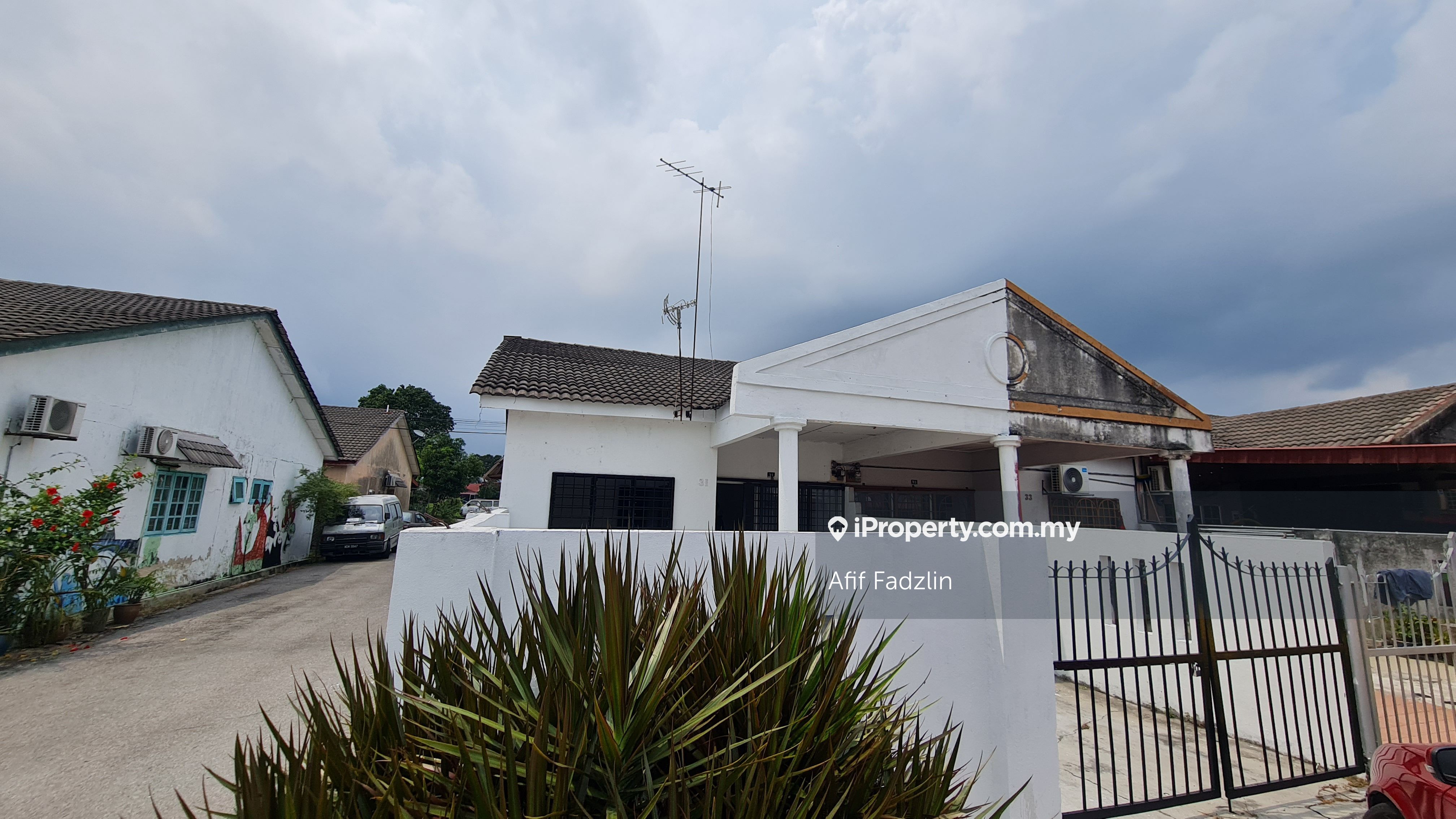 Taman Klang Perdana Klang 1 sty Terrace Link House 3 Bedrooms For Sale taman-klang-perdana-klang-1-sty-terrace-link-house-3-bedrooms-for-sale