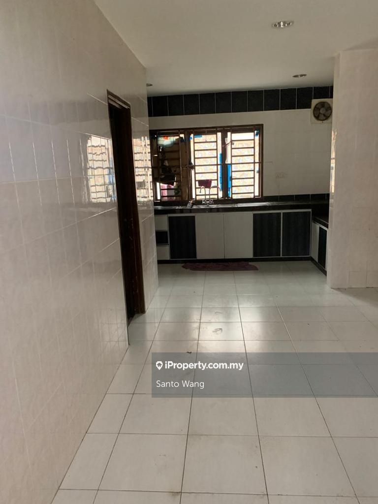 Kulai Intermediate 2sty Terrace/Link House 4 bedrooms for sale