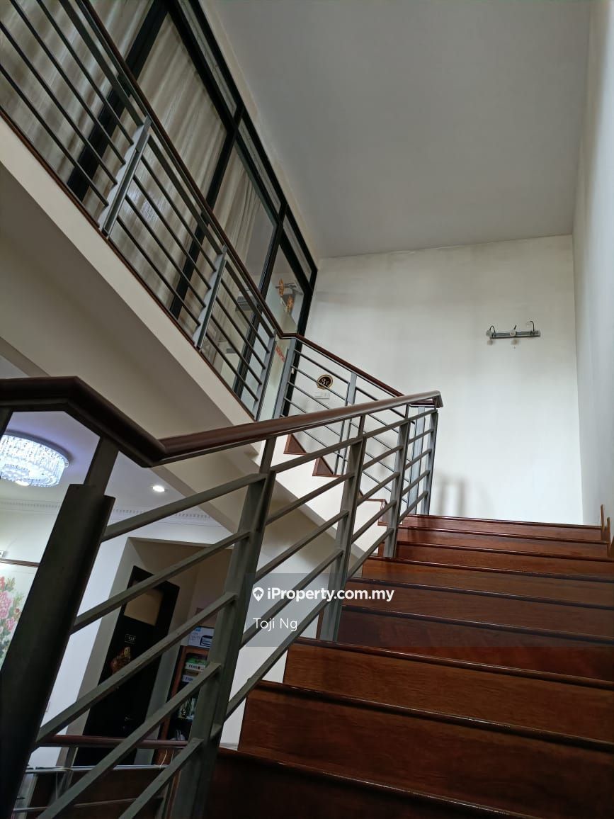 Semi-Detached House in Kuala Lumpur — photo 10 of 13
