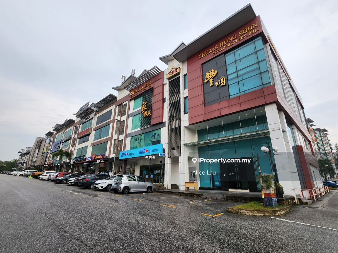 3 Storey Shop For Sales, Kajang, Bandar Mahkota Cheras for sale