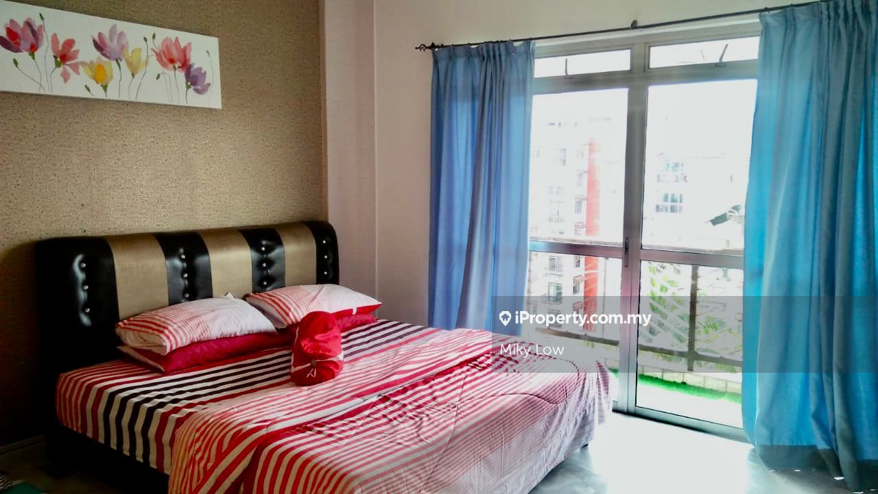 Laguna Condo Resort Intermediate Apartment 3 bedrooms for rent in Port