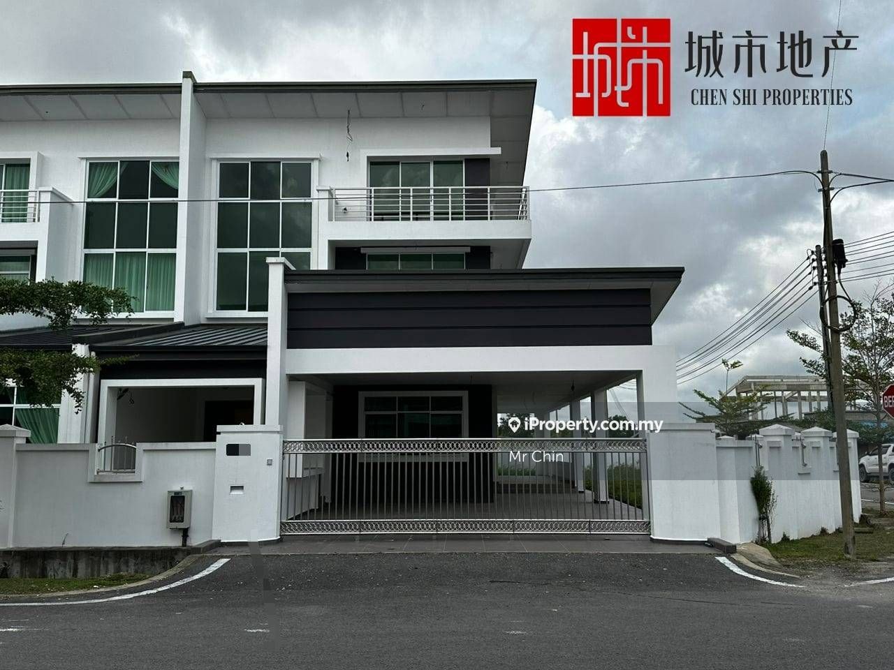 Bayshore Lutong, Miri Semidetached House 5 bedrooms for sale