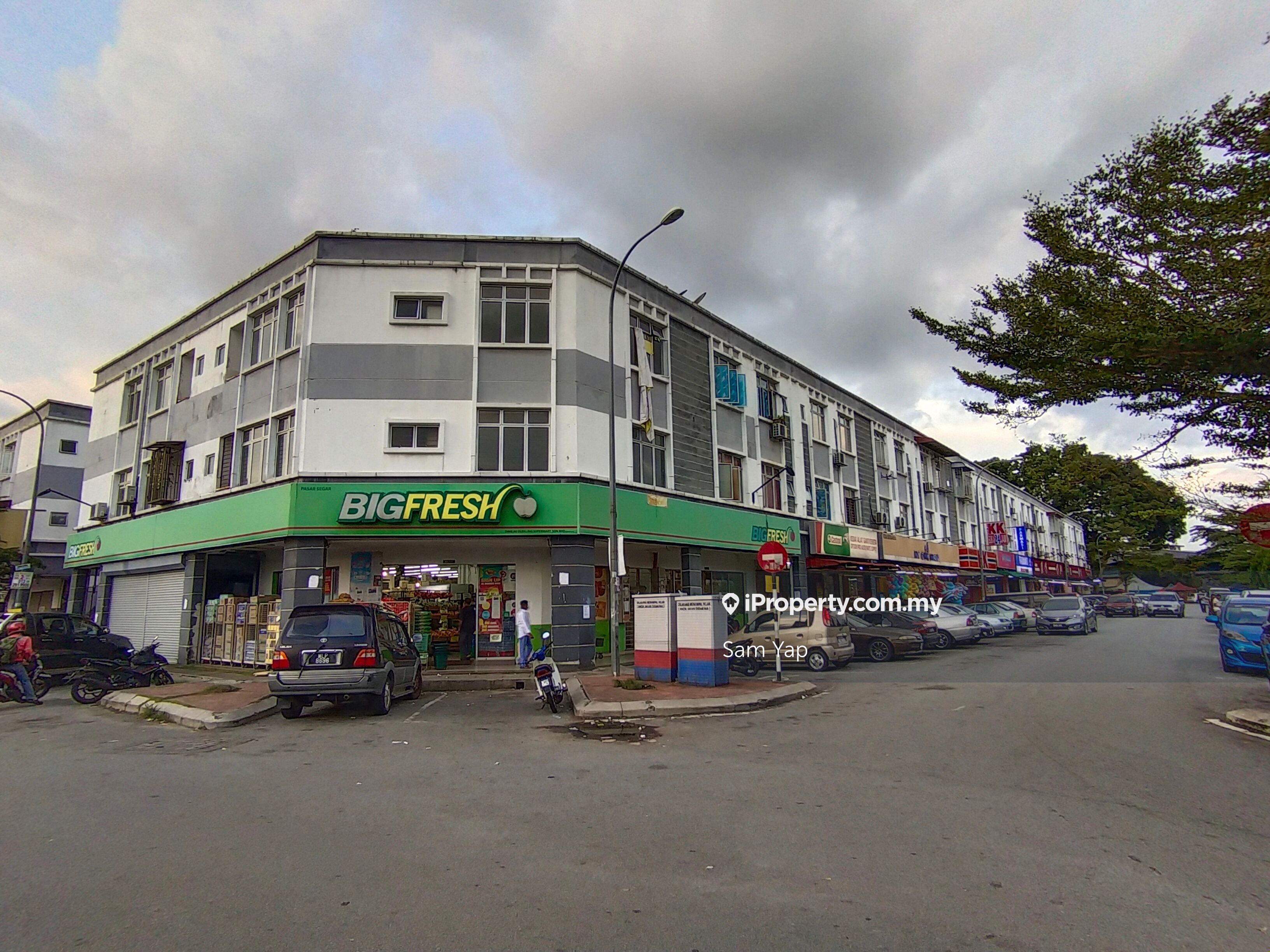 Taman Setia Balakong Intermediate Apartment 3 bedrooms for sale in