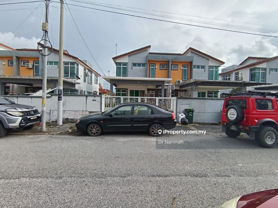 Taman Tunku Maheran, Bandar Darulaman, Jitra Semidetached House 4