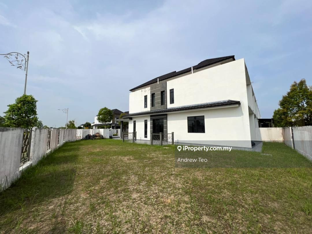 Eco Summer Taman Eko Flora, Johor Bahru Corner lot 2sty Terrace/Link House 4 bedrooms for