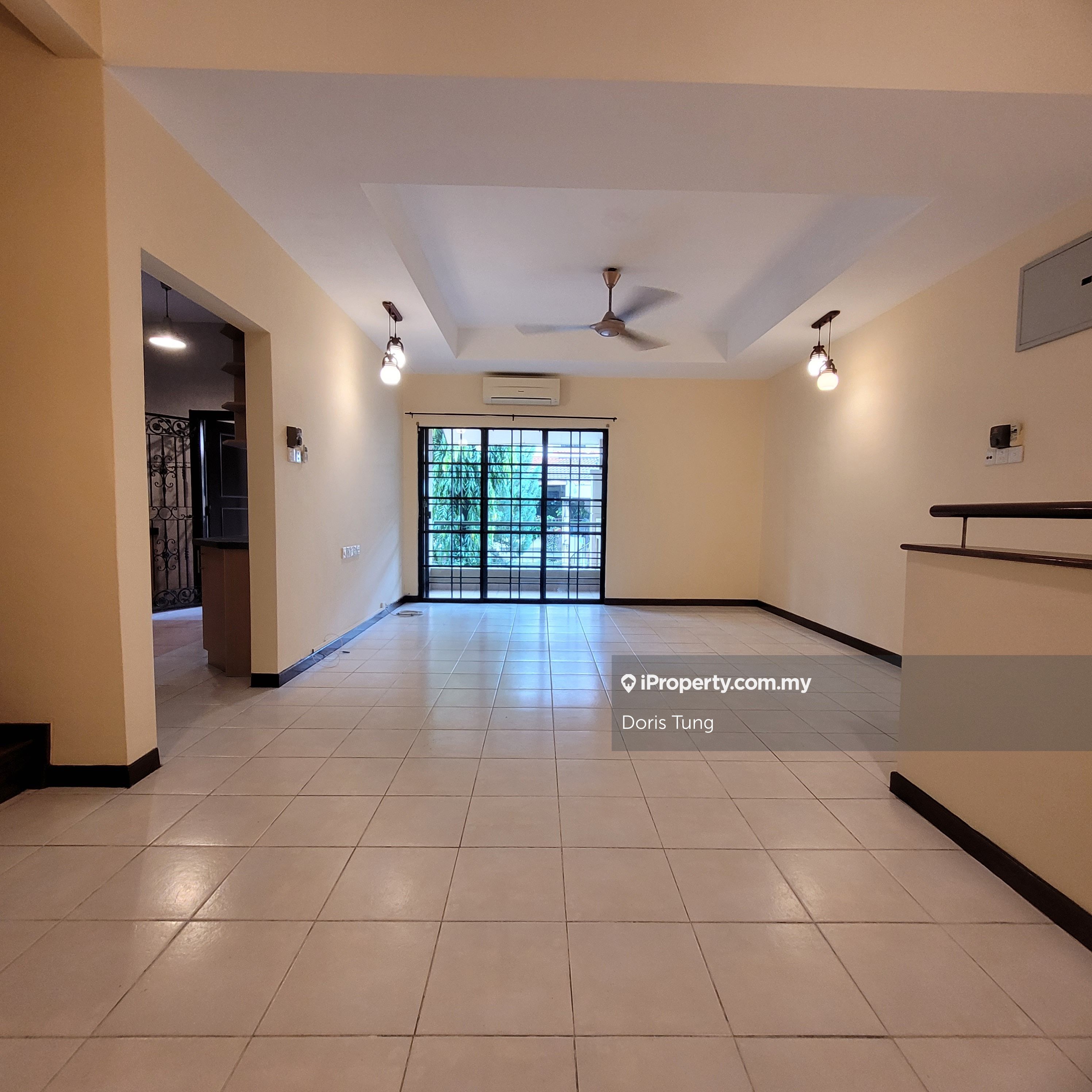 Sunway Damansara, Kota Damansara Intermediate Townhouse 3 bedrooms for ...