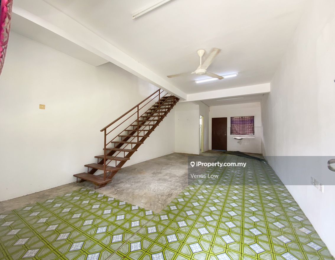 Taman Scientex, Pasir Gudang 2-sty Terrace/Link House 3 bedrooms for ...