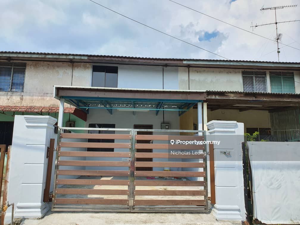 Taman Muhibbah Kulai Intermediate 2 Sty Terrace Link House 2 Bedrooms For Rent Iproperty Com My
