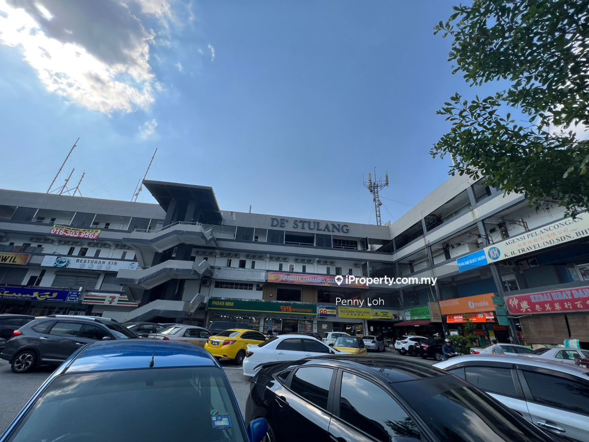 Shop lot, Stulang Laut, Johor Bahru Intermediate Shop 1 bedroom for