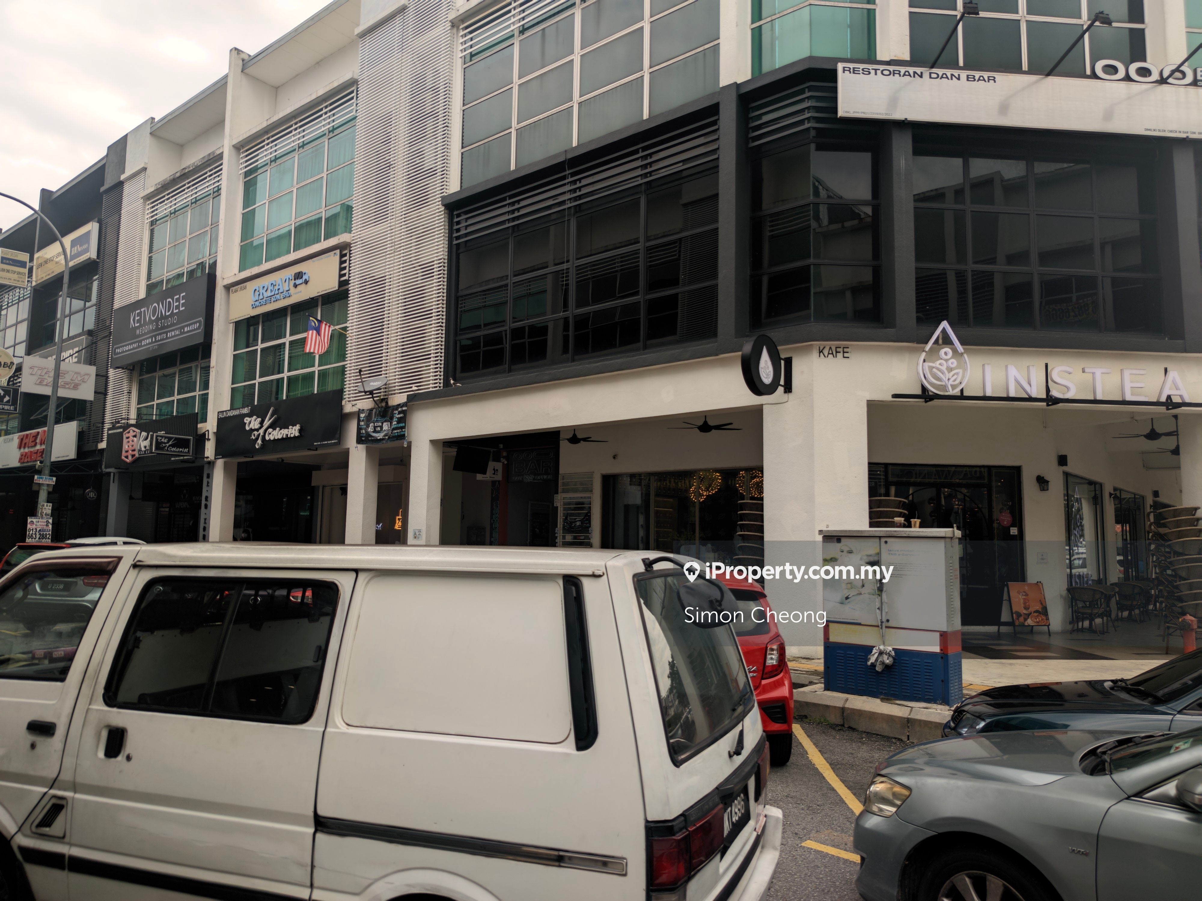 Cheapest Office Unit With Lift For Rent, Sri Petaling for rent RM3500