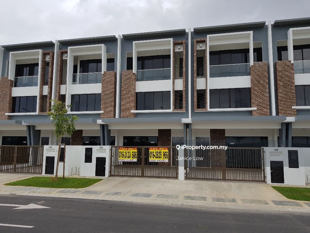 Edulis Setia Utama 2 Setia Alam Intermediate 3 Sty Terrace Link House 5 1 Bedrooms For Rent Iproperty Com My