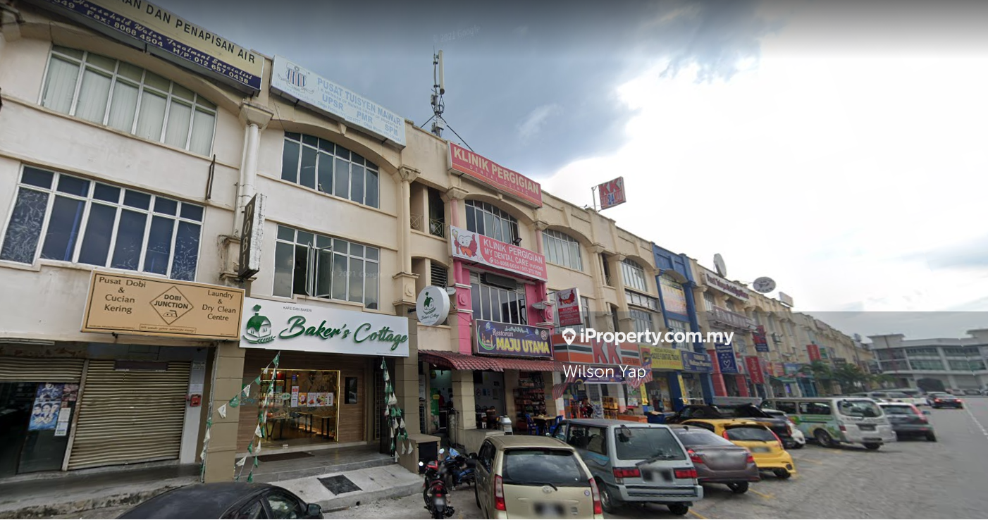 Puchong Utama [3storey Shop] Aeon Big. KWSP, Puchong Intermediate Shop